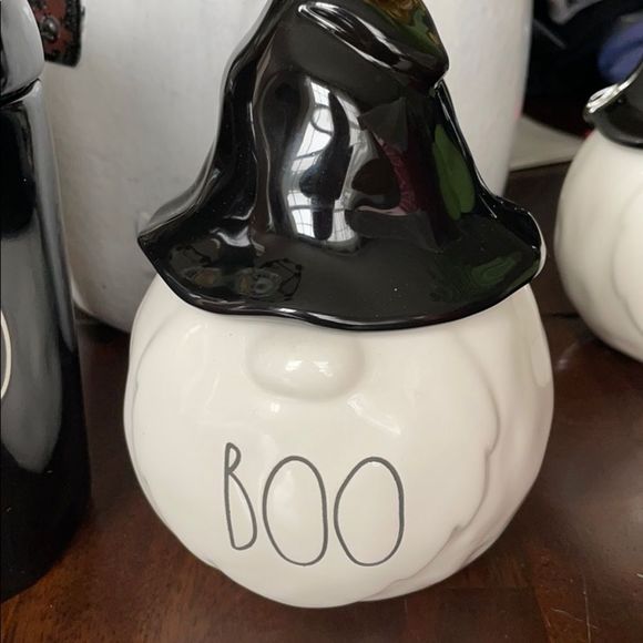 Rae Dunn Halloween candles - Picture 2 of 5